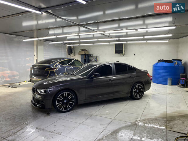 БМВ 3 Серия 2014 в Днепре (Днепропетровске) на Automoto.ua Коричневый БМВ 3 Серия, объемом двигателя 2 л и пробегом 177 тыс. км за 14500 $, фото 7 на Automoto.ua