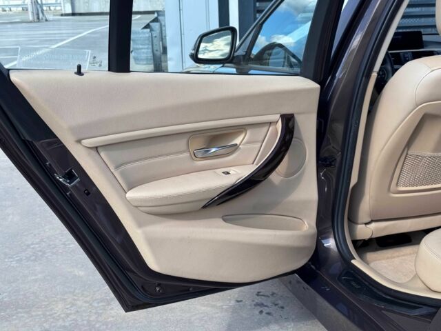 Коричневий БМВ 3 Серія, об'ємом двигуна 2 л та пробігом 41 тис. км за 13900 $, фото 13 на Automoto.ua