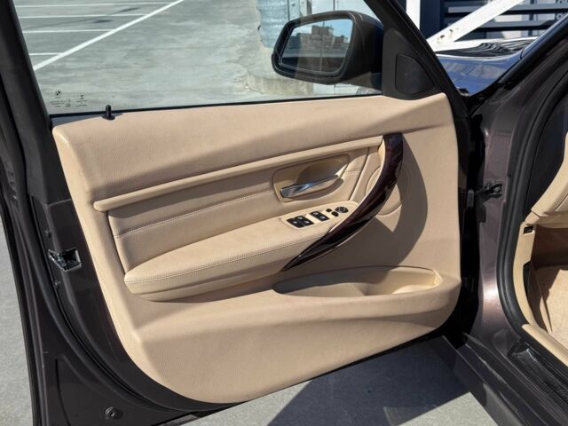 Коричневий БМВ 3 Серія, об'ємом двигуна 2 л та пробігом 41 тис. км за 13900 $, фото 14 на Automoto.ua