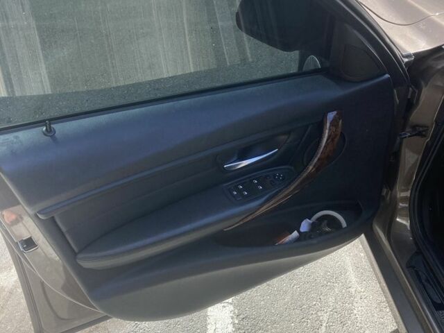 Коричневый БМВ 3 Серия, объемом двигателя 2 л и пробегом 280 тыс. км за 13000 $, фото 4 на Automoto.ua