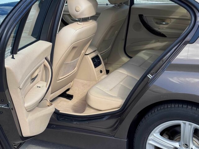 Коричневий БМВ 3 Серія, об'ємом двигуна 2 л та пробігом 41 тис. км за 13900 $, фото 8 на Automoto.ua