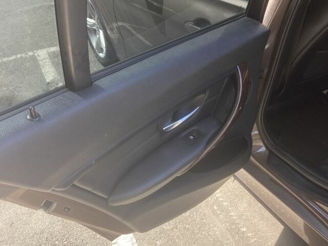 Коричневый БМВ 3 Серия, объемом двигателя 2 л и пробегом 280 тыс. км за 13000 $, фото 6 на Automoto.ua