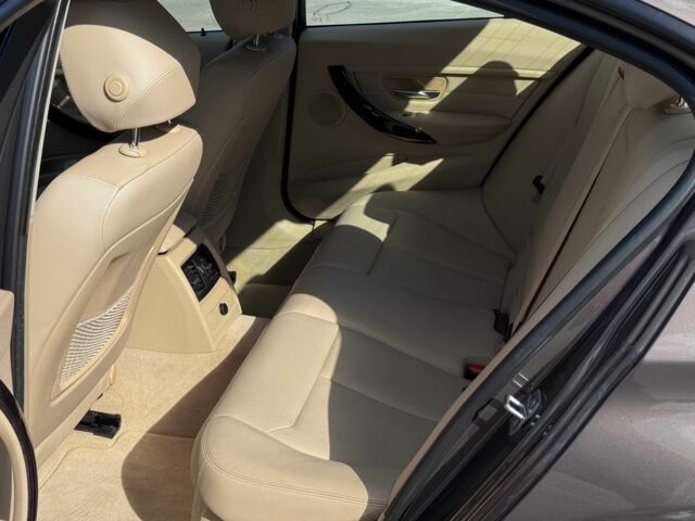 Коричневий БМВ 3 Серія, об'ємом двигуна 2 л та пробігом 41 тис. км за 13900 $, фото 11 на Automoto.ua