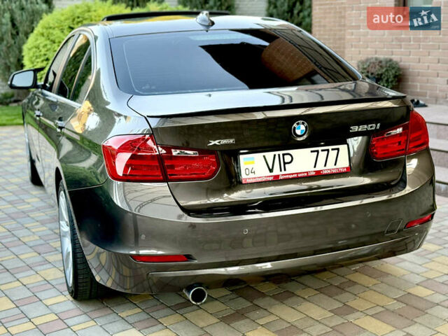 Коричневый БМВ 3 Серия, объемом двигателя 2 л и пробегом 98 тыс. км за 12999 $, фото 10 на Automoto.ua