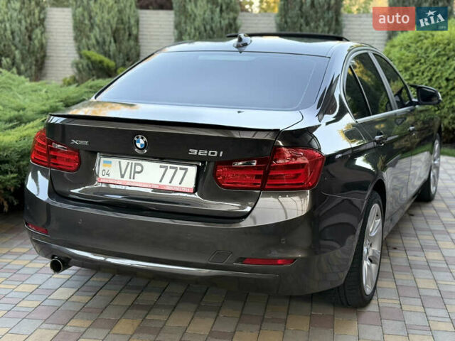 Коричневый БМВ 3 Серия, объемом двигателя 2 л и пробегом 98 тыс. км за 12999 $, фото 7 на Automoto.ua