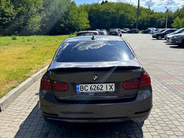 Коричневый БМВ 3 Серия, объемом двигателя 2 л и пробегом 155 тыс. км за 12300 $, фото 2 на Automoto.ua