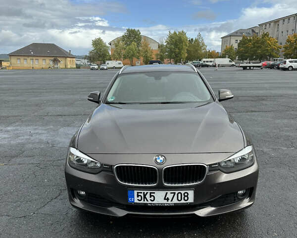 Коричневый БМВ 3 Серия, объемом двигателя 2 л и пробегом 235 тыс. км за 7500 $, фото 10 на Automoto.ua