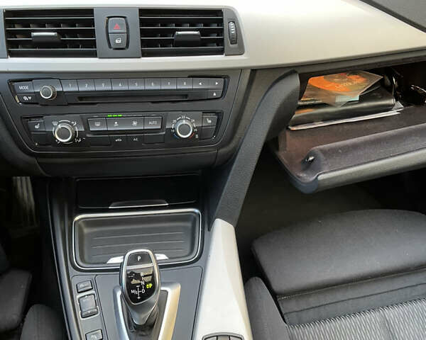 Коричневый БМВ 3 Серия, объемом двигателя 2 л и пробегом 220 тыс. км за 15000 $, фото 10 на Automoto.ua