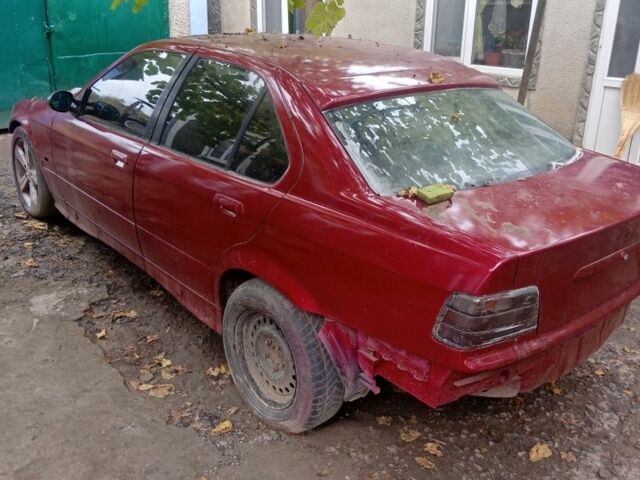 Красный БМВ 3 Серия, объемом двигателя 0 л и пробегом 280 тыс. км за 1000 $, фото 1 на Automoto.ua