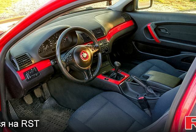 Красный БМВ 3 Серия, объемом двигателя 1.8 л и пробегом 230 тыс. км за 2999 $, фото 7 на Automoto.ua