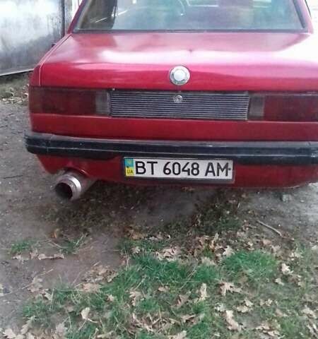 Красный БМВ 3 Серия, объемом двигателя 1.8 л и пробегом 215 тыс. км за 1250 $, фото 1 на Automoto.ua