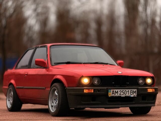 Червоний БМВ 3 Серія, об'ємом двигуна 1.8 л та пробігом 230 тис. км за 2000 $, фото 3 на Automoto.ua