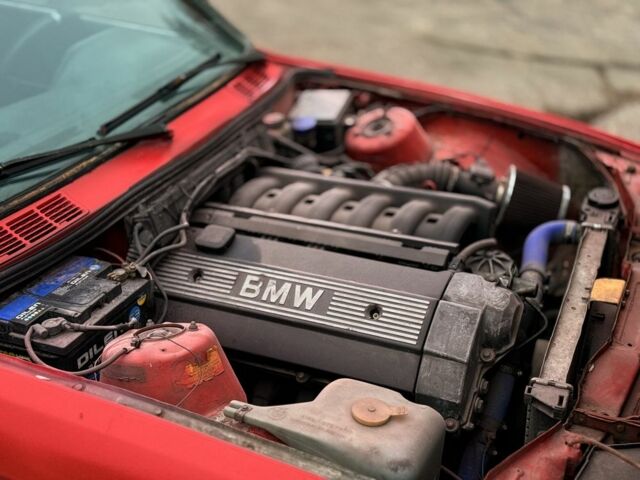 Червоний БМВ 3 Серія, об'ємом двигуна 1.8 л та пробігом 230 тис. км за 2000 $, фото 6 на Automoto.ua