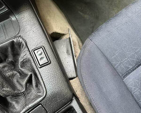 Красный БМВ 3 Серия, объемом двигателя 1.99 л и пробегом 3 тыс. км за 4700 $, фото 5 на Automoto.ua