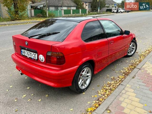 Красный БМВ 3 Серия, объемом двигателя 1.6 л и пробегом 280 тыс. км за 1850 $, фото 2 на Automoto.ua