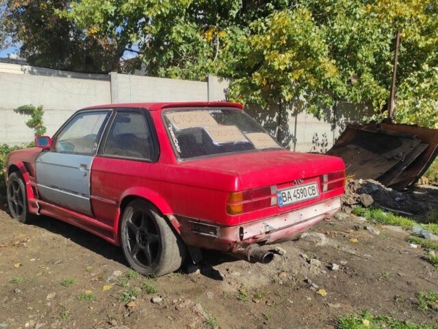 Червоний БМВ 3 Серія, об'ємом двигуна 2.5 л та пробігом 230 тис. км за 1000 $, фото 1 на Automoto.ua