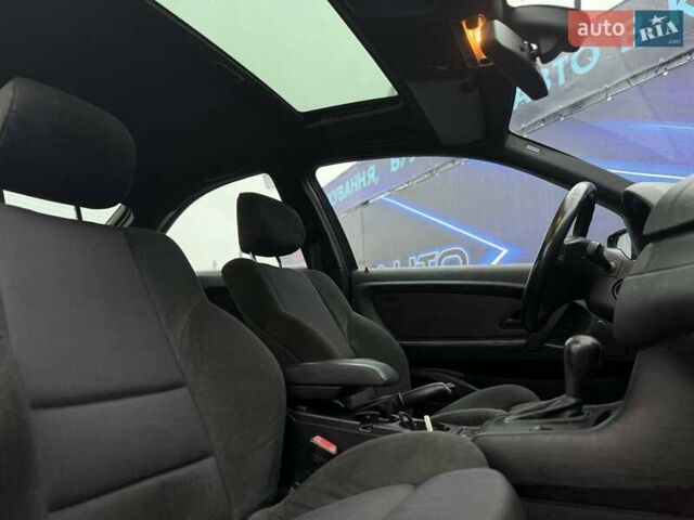 Червоний БМВ 3 Серія, об'ємом двигуна 2 л та пробігом 250 тис. км за 5399 $, фото 9 на Automoto.ua