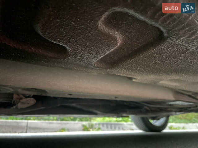 Красный БМВ 3 Серия, объемом двигателя 2 л и пробегом 329 тыс. км за 6600 $, фото 74 на Automoto.ua