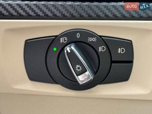 Червоний БМВ 3 Серія, об'ємом двигуна 2.98 л та пробігом 156 тис. км за 16490 $, фото 17 на Automoto.ua