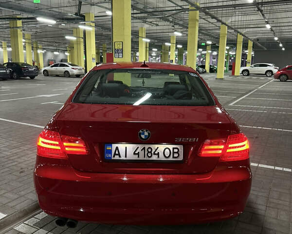 Красный БМВ 3 Серия, объемом двигателя 3 л и пробегом 94 тыс. км за 11000 $, фото 5 на Automoto.ua