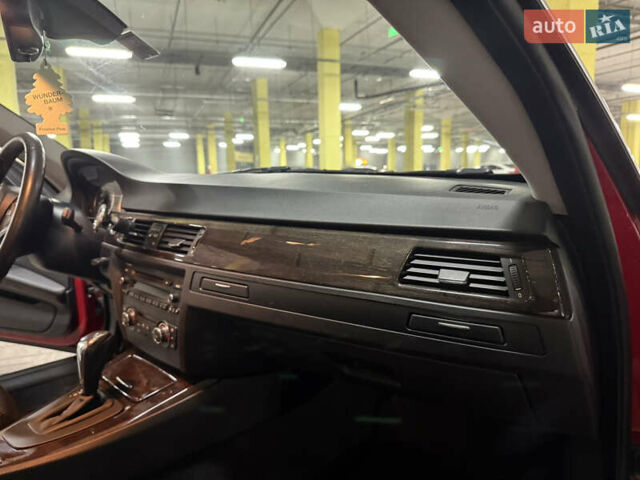 Красный БМВ 3 Серия, объемом двигателя 3 л и пробегом 94 тыс. км за 11000 $, фото 29 на Automoto.ua