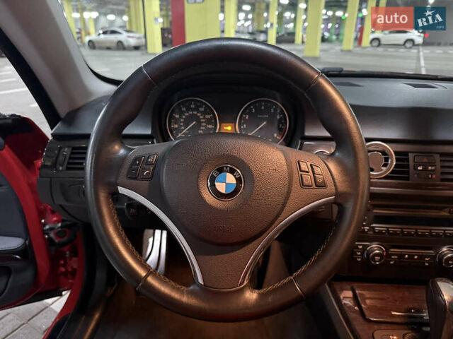 Красный БМВ 3 Серия, объемом двигателя 3 л и пробегом 94 тыс. км за 11000 $, фото 20 на Automoto.ua