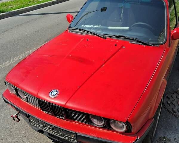 Красный БМВ 3 Серия, объемом двигателя 1.8 л и пробегом 200 тыс. км за 1300 $, фото 3 на Automoto.ua