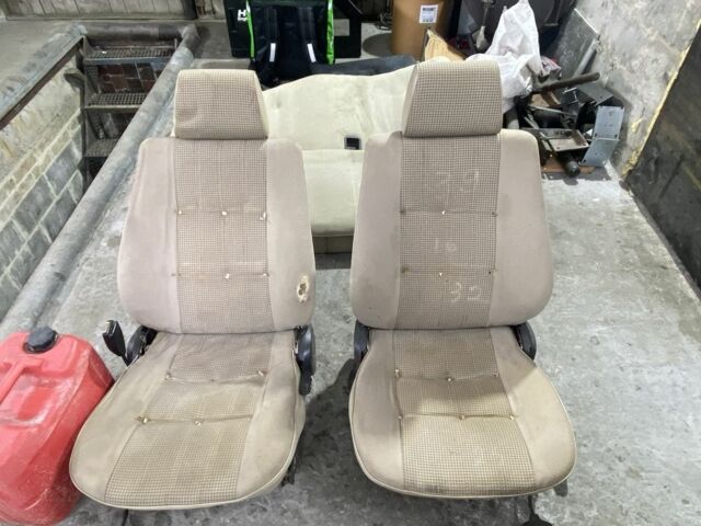 Красный БМВ 3 Серия, объемом двигателя 2 л и пробегом 80 тыс. км за 520 $, фото 6 на Automoto.ua