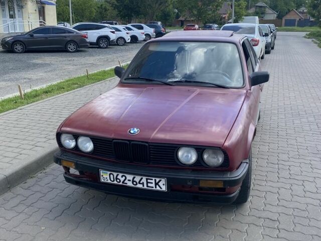 Красный БМВ 3 Серия, объемом двигателя 1.8 л и пробегом 297 тыс. км за 900 $, фото 1 на Automoto.ua