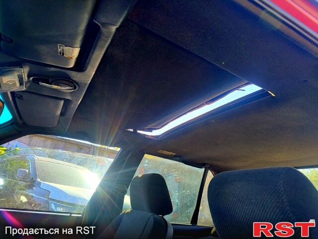 Червоний БМВ 3 Серія, об'ємом двигуна 1.8 л та пробігом 130 тис. км за 1500 $, фото 2 на Automoto.ua