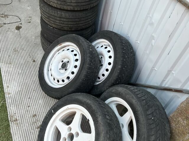 Червоний БМВ 3 Серія, об'ємом двигуна 2 л та пробігом 294 тис. км за 1500 $, фото 4 на Automoto.ua