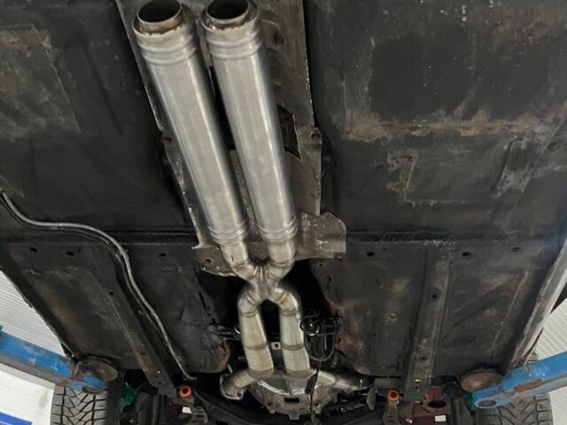 Красный БМВ 3 Серия, объемом двигателя 1.8 л и пробегом 100 тыс. км за 9500 $, фото 5 на Automoto.ua