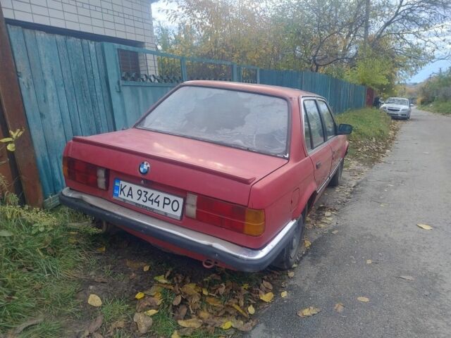 Червоний БМВ 3 Серія, об'ємом двигуна 1.8 л та пробігом 333 тис. км за 1200 $, фото 2 на Automoto.ua