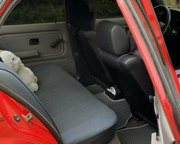 Червоний БМВ 3 Серія, об'ємом двигуна 1.8 л та пробігом 389 тис. км за 3950 $, фото 3 на Automoto.ua