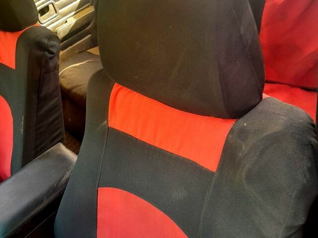 Красный БМВ 3 Серия, объемом двигателя 1.8 л и пробегом 170 тыс. км за 1300 $, фото 3 на Automoto.ua