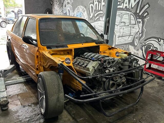 Червоний БМВ 3 Серія, об'ємом двигуна 2.4 л та пробігом 1 тис. км за 9999 $, фото 1 на Automoto.ua