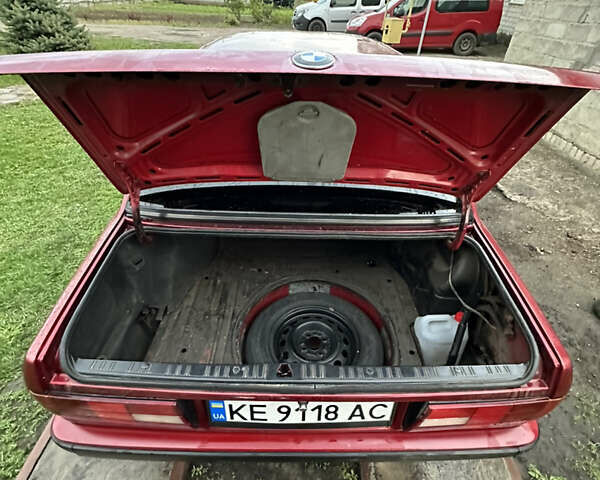 Красный БМВ 3 Серия, объемом двигателя 1.8 л и пробегом 385 тыс. км за 3200 $, фото 54 на Automoto.ua