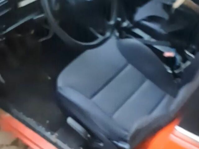 Красный БМВ 3 Серия, объемом двигателя 2 л и пробегом 1000 тыс. км за 1000 $, фото 3 на Automoto.ua