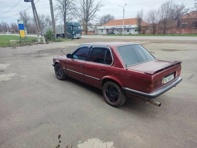 Красный БМВ 3 Серия, объемом двигателя 2.4 л и пробегом 260 тыс. км за 1100 $, фото 4 на Automoto.ua