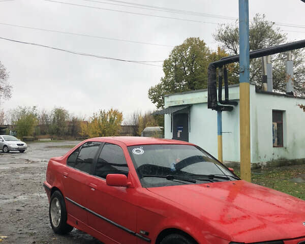 Красный БМВ 3 Серия, объемом двигателя 1.6 л и пробегом 777 тыс. км за 1900 $, фото 6 на Automoto.ua