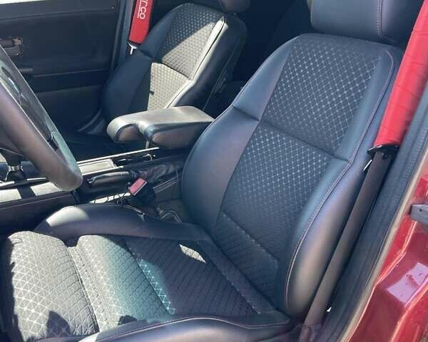 Червоний БМВ 3 Серія, об'ємом двигуна 2 л та пробігом 300 тис. км за 4600 $, фото 5 на Automoto.ua