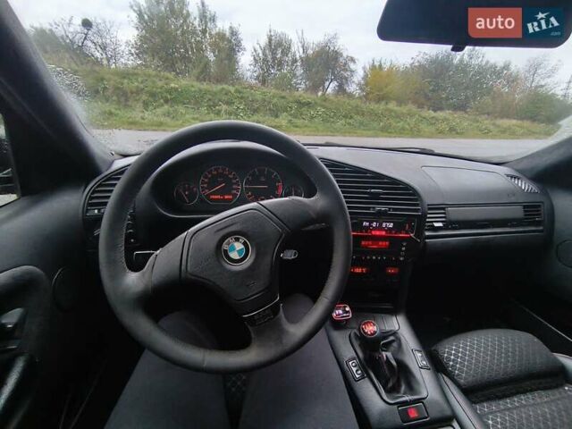 Червоний БМВ 3 Серія, об'ємом двигуна 2 л та пробігом 300 тис. км за 4600 $, фото 35 на Automoto.ua