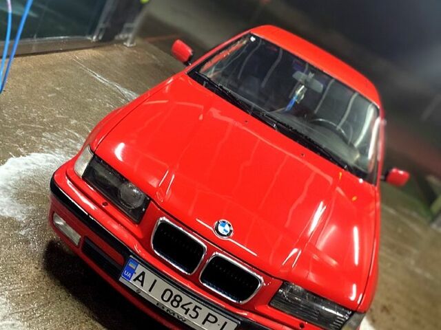 Червоний БМВ 3 Серія, об'ємом двигуна 1.8 л та пробігом 460 тис. км за 2800 $, фото 6 на Automoto.ua