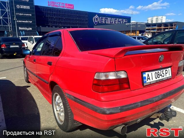 Червоний БМВ 3 Серія, об'ємом двигуна 1.8 л та пробігом 460 тис. км за 2800 $, фото 4 на Automoto.ua