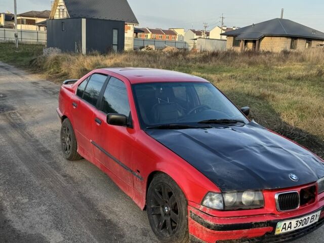 Красный БМВ 3 Серия, объемом двигателя 1.6 л и пробегом 250 тыс. км за 1100 $, фото 2 на Automoto.ua