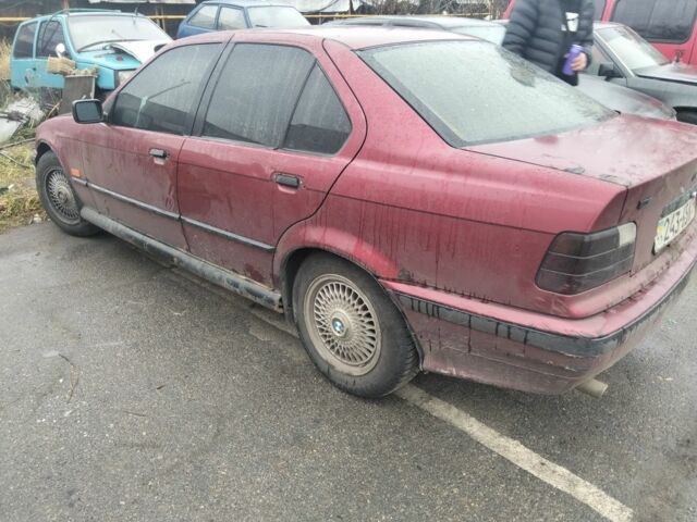 Червоний БМВ 3 Серія, об'ємом двигуна 0 л та пробігом 217 тис. км за 750 $, фото 2 на Automoto.ua