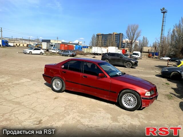 Красный БМВ 3 Серия, объемом двигателя 1.8 л и пробегом 0 тыс. км за 2800 $, фото 3 на Automoto.ua