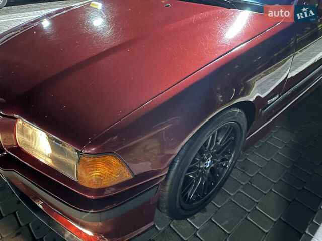 Красный БМВ 3 Серия, объемом двигателя 2.5 л и пробегом 416 тыс. км за 3999 $, фото 12 на Automoto.ua