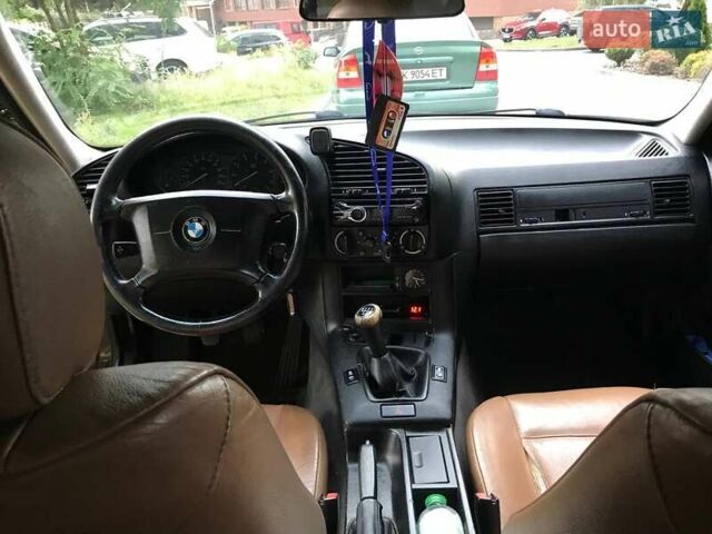 Червоний БМВ 3 Серія, об'ємом двигуна 2.01 л та пробігом 333 тис. км за 2200 $, фото 13 на Automoto.ua