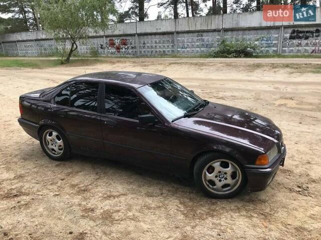 Червоний БМВ 3 Серія, об'ємом двигуна 2.01 л та пробігом 333 тис. км за 2200 $, фото 11 на Automoto.ua